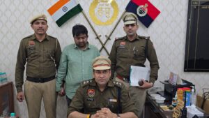 जहां पुलिस टीम को कोई बॉम्ब नहीं मिला , डर का माहौल पैदा करने के लिए बॉम्ब होने की ईमेल भेजने वाला एक आरोपी गिरफ्तार